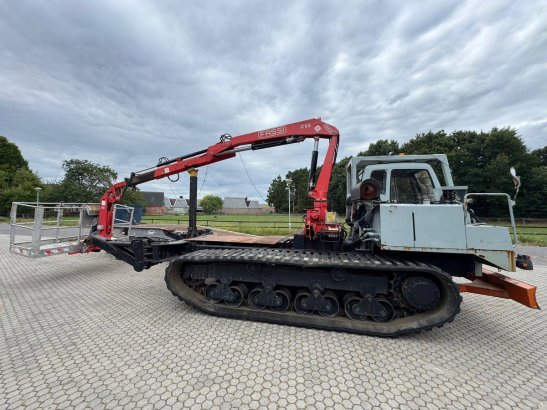 Crawler transporter Morooka Diesel Fassi crane Morooka 2 Crawler Cranes