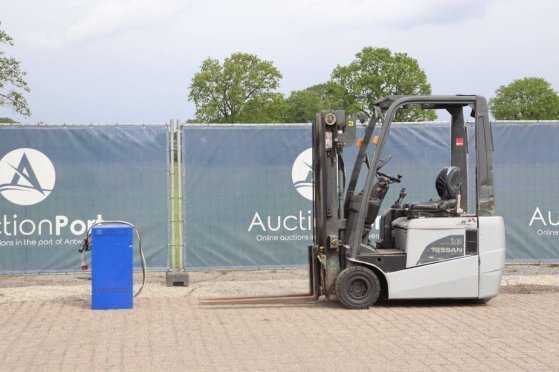 Nissan 1N1L18Q Electric Forklift 1250kg 4.75m 2011 1N1L18Q 2011 2 Forklift