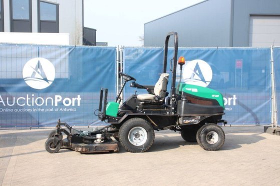 Ride-on mower Ransomes HR300 Diesel 24.5kW 2015 Ransomes HR300 2015 2