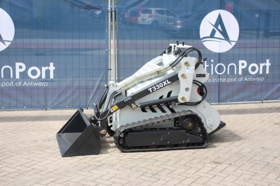 Skid steer loader T330XL Diesel 7.6kW 2026 New T330XL 2026 1