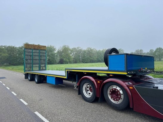 Semi-Low Loader Fruehauf ONCZ23-216 23000kg 1985 Netam-Fruehauf ONCZ23-216 1985 2 Lowloader semi-trailers
