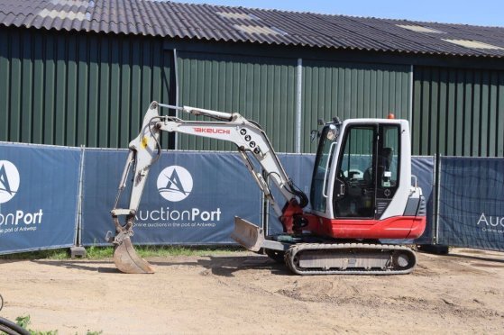 Crawler excavator Takeuchi TB235 Diesel 22kW 2014 TB235 2014 2 Crawler Excavators
