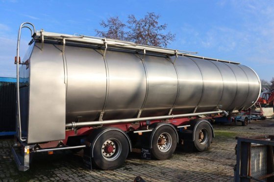 Tank Semi-trailer Burg BPO 15-30 RGZXX 2006 Burg BPO 15-30 RGZXX 2006 2 Tanker semi trailers