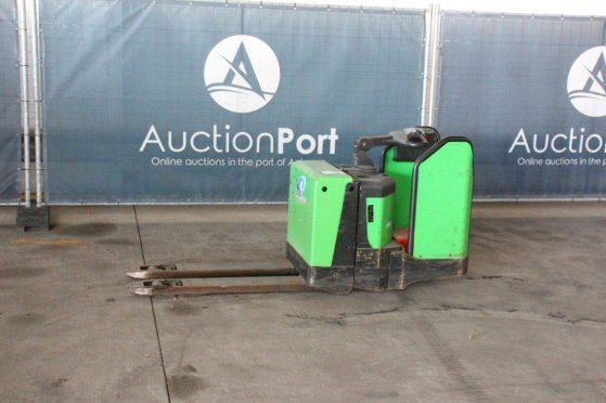 CESAB P320 Electric Pallet Truck 2000kg 2011 Cesab P320 2011 2 Pallet trucks