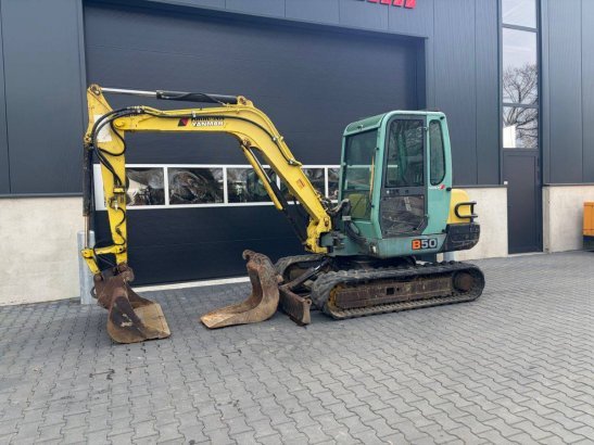 Crawler excavator Yanmar B50-2a Diesel 1995 B50-2a 1995 2 Crawler Excavators