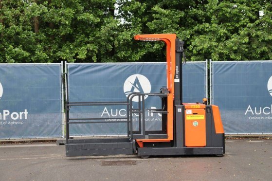 Order picker BT OME 100MW Electric 850kg 2.7m 2015 BT OME 100MW 2015 2 Order pickers