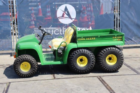 Gator John Deere 6x4 Petrol 2003 New John Deere Gator 6x4 2003 1