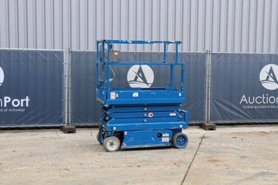 Skyjack SJ III 3219 Scissor Lift Electric 7.8m 227kg 2015 Skyjack SJ III 3219 2015 2 Scissor Lifts