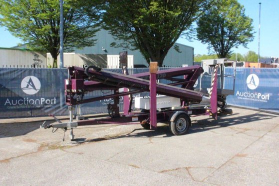 Trailer-mounted aerial work platform Niftylift 170HDE 2015 Niftylift 170HDE 2015 2