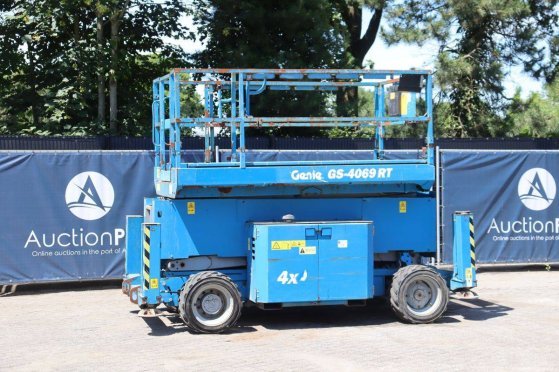 Scissor Lift Genie GS4069 RT Diesel 363kg 14.3m 2014 GS4069 RT 2014 2 Scissor Lifts