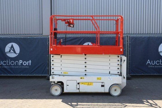 Genie GS4047 Electric Scissor Lift 350kg 13.94m 2019 GS4047 2019 2 Scissor Lifts