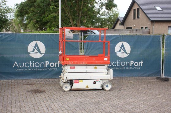 Skyjack SJ III Scissor Lift 3219 Electric 227kg 7.8m 2015 Skyjack SJ III 3219 2015 2 Scissor Lifts