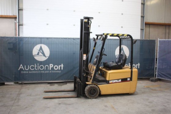 Caterpillar EP20KT Electric Forklift 2000kg 4.03m 2005 EP20KT 2005 2 Forklift
