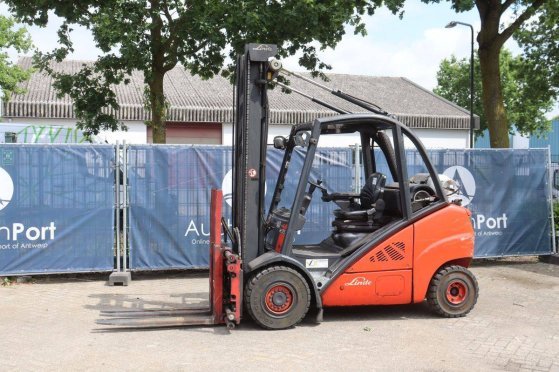 Linde H35T LPG Forklift 3500kg 2009 H35T 2009 2 Forklift