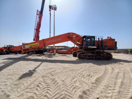 Hitachi EX1200-7 Longreach 28m (Saudi Arabia) EX1200-7 Longreach 28m (Saudi Arabia) 2021 2