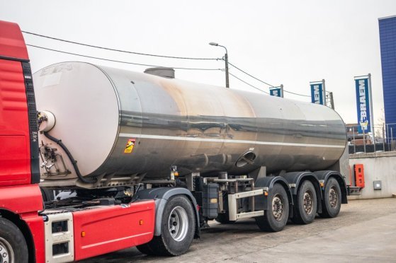 ETA CITERNE LAIT/MILCH/MILK 29000L ETA CITERNE LAIT/MILCH/MILK 29000L 2012 2 Tanker semi trailers