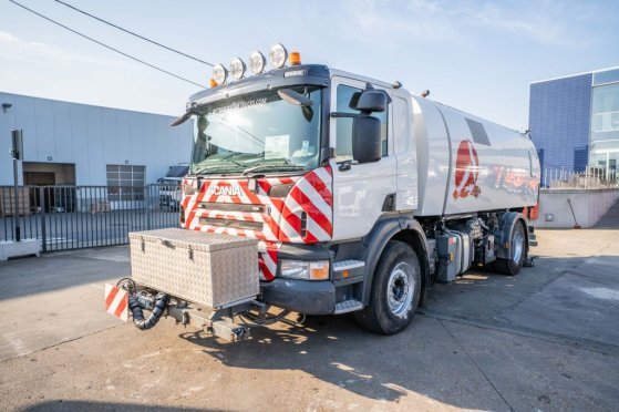 SCANIA P280 - SCHORLINGER OPTIFANT 70 3212 2008 2