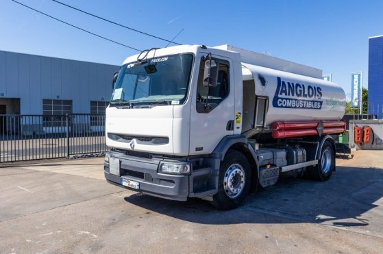 RENAULT PREMIUM 270 + MAGYAR 13000L+4COMP+INTARDER PREMIUM 270 + MAGYAR 13000L+4COMP+INTARDER 2005 2