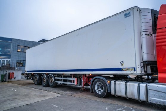 CHEREAU CHEREAU+CARRIER VECTOR 1950 MULTI TEMP. Chereau CHEREAU+CARRIER VECTOR 1950 MULTI TEMP. 2013 2 Refrigerated semi t...