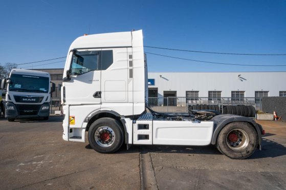 MAN TGX 18.510 LLS+INTARDER+HYDR. TGX 18.510 LLS+INTARDER+HYDR. 2022 2 Tractor Units