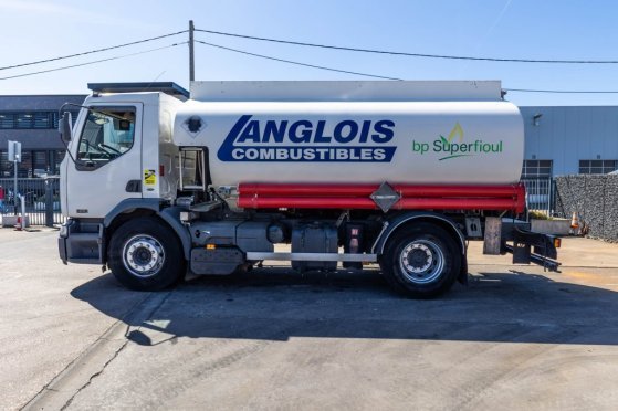 RENAULT PREMIUM 270 + MAGYAR 13000L+4COMP+INTARDER PREMIUM 270 + MAGYAR 13000L+4COMP+INTARDER 2005 2