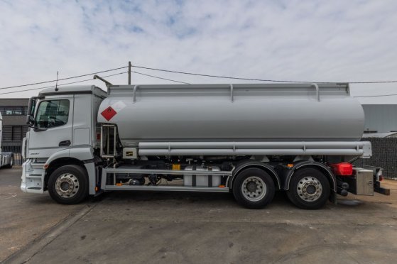 MERCEDES ANTOS 2530 BL+MAGYAR 19.000L/6COMP ANTOS 2530 BL+MAGYAR 19.000L/6COMP 2020 2