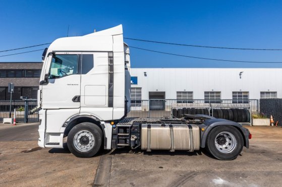MAN TGX 18.470 BLS+KIPHYDR+INTARDER TGX 18.470 BLS+KIPHYDR+INTARDER 2020 2 Tractor Units