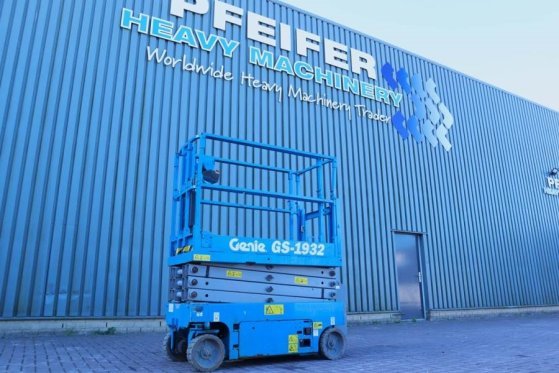 Genie GS1932 Electric, Working Height 7.8 m, 227kg Capac 4842 2013 2 Scissor Lifts