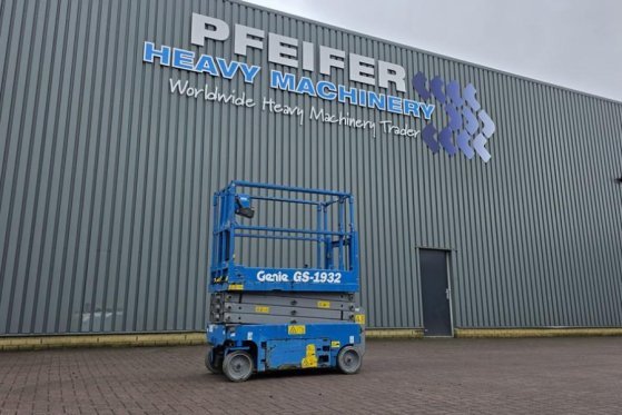Genie GS1932 Electric, Working Height 7.8 m, 227kg Capac 4842 2013 2 Scissor Lifts