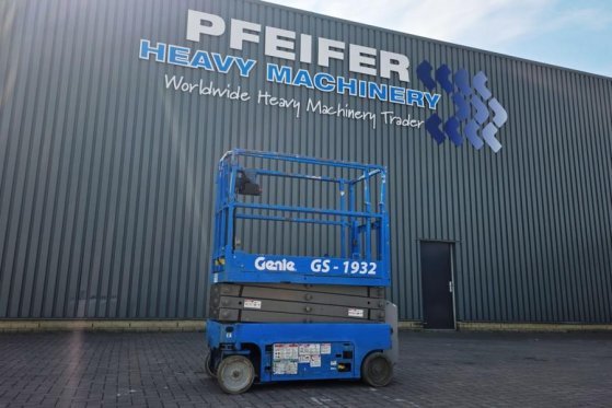 Genie GS1932 Electric, Working Height 7.8 m, 227kg Capac 4842 2010 2 Scissor Lifts