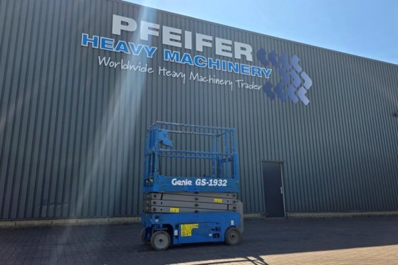 Genie GS1932 Electric, Working Height 7.8 m, 227kg Capac 4842 2014 2 Scissor Lifts