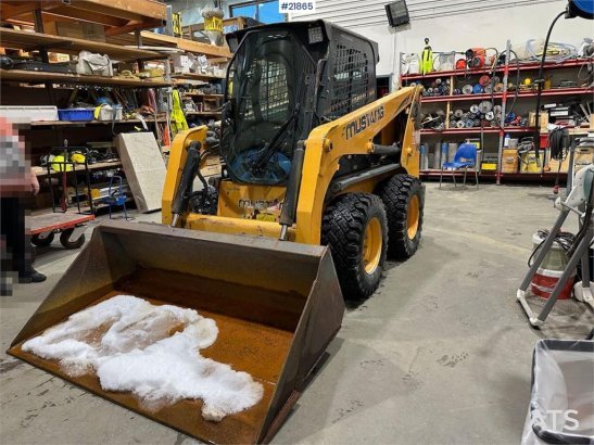 Mustang 220R compact loader w/leveling bucket and pallet f Mustang 220R compact loader w/leveling bucket and pallet f 2016 2