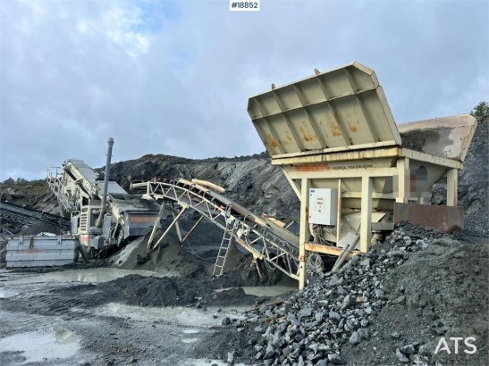 Metso Lokotrack LT220D crusher w/ screen, box and belt Lokotrack LT220D crusher w/ screen, box and belt 2019 2