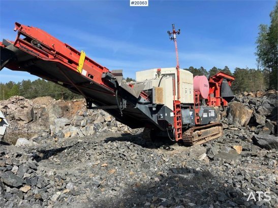 Sandvik UJ440i crusher w/ side conveyor and magnet UJ440i crusher w/ side conveyor and magnet 2016 2