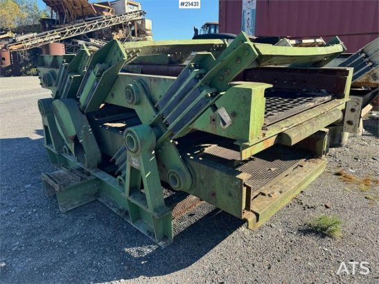 Ludwig Binder Linear quarry sieve. Ludwig Binder Linear quarry sieve. 1969 2