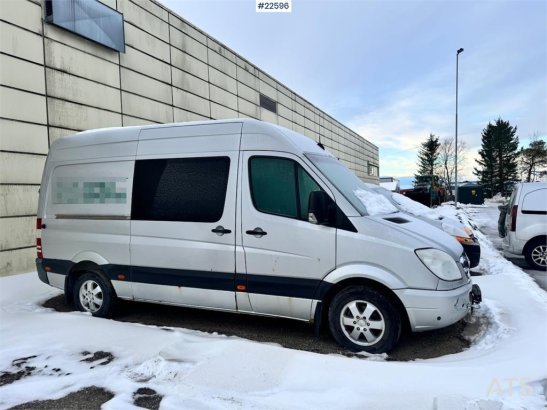 Mercedes-Benz Sprinter 319 with interior and 2 sets of tires Sprinter 319 with interior and 2 sets of tires 2009 2 Small Vans