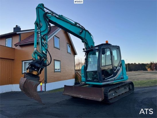 Kobelco SK75SR-3E crawler excavator with rototilt and 4 bu SK75SR-3E crawler excavator with rototilt and 4 bu 2018 2 Crawl...