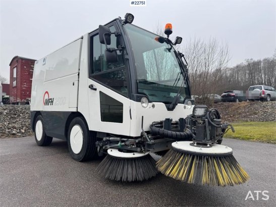 Aebi MFH2500 sweeper Aebi MFH2500 sweeper 2006 2
