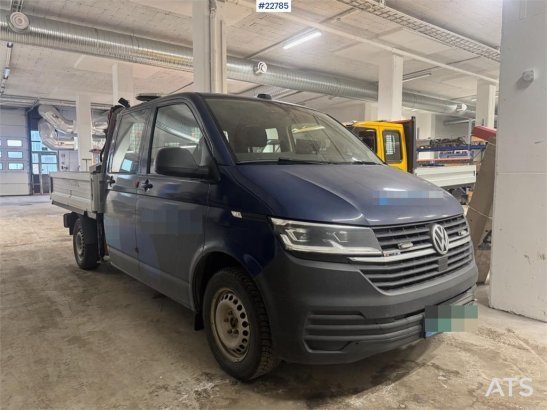 Volkswagen 4x4 Transporter w/ crane – 2 sets of tires Volkswagen 4x4 Transporter w/ crane – 2 sets of tires 2020 2 Small Vans