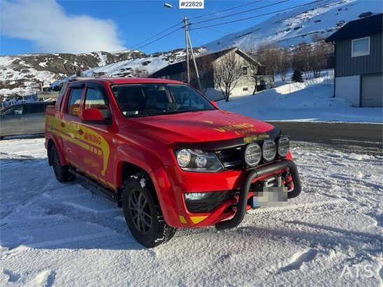 Volkswagen Amarok 4x4 tow truck w/ electric winch and two set Volkswagen Amarok 4x4 tow truck w/ electric winch and two se...