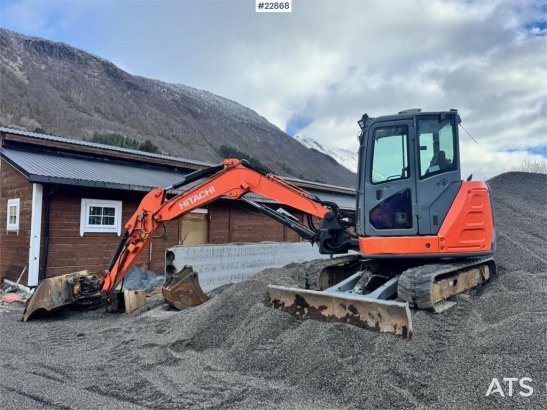 Hitachi ZX65USB-5A crawler excavator – Rototilt – 3 bucket ZX65USB-5A crawler excavator – Rototilt – 3 bucket 2014 2 Crawl...