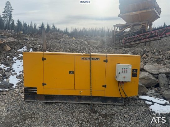 Sdmo JS150 diesel generator SDMO JS150 diesel generator 1999 2 Generators