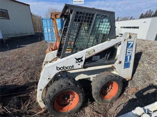 Bobcat 751 compact loader. Repair object. 751 compact loader. Repair object. 1997 2