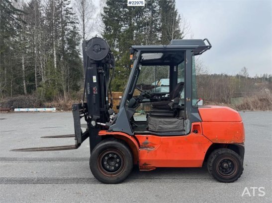 Toyota 42-7FD45 forklift – 9355 hours – 5.5 meter lifting 42-7FD45 forklift – 9355 hours – 5.5 meter lifting 2008 2 Forklift