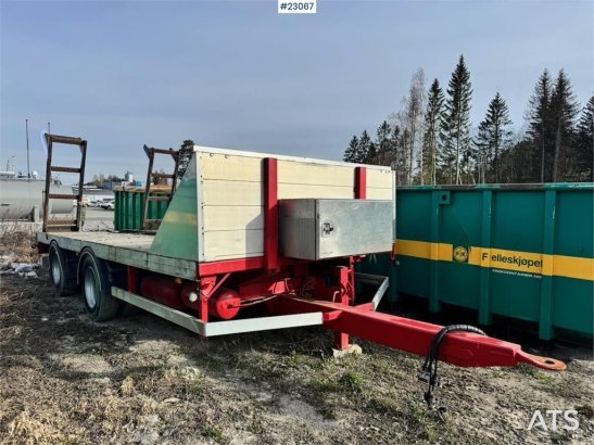 Hengsrød 2-axle machinery trailer – manual ramps Hengsrød 2-axle machinery trailer – manual ramps 2000 2 Lowloader trailers
