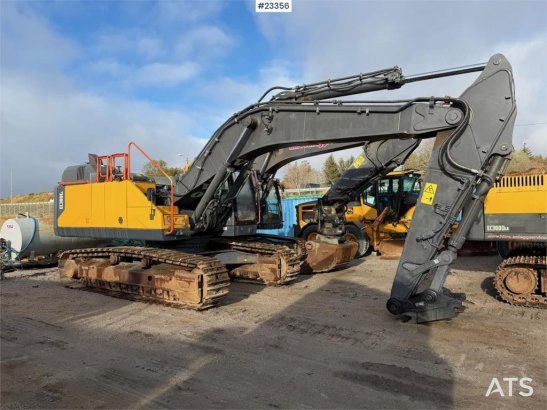 Volvo EC380E excavator with GPS and 2 buckets – 7,700 ho EC380E excavator with GPS and 2 buckets – 7,700 ho 2020 2 Crawler...