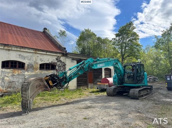 Kobelco SK140SRLC-3 crawler excavator with tiltrotator and SK140SRLC-3 crawler excavator with tiltrotator and 2015 2 Crawl...