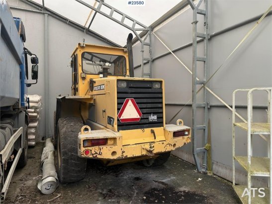 Volvo L70 Wheel Loader for Sale – Sold Without Bucket L70 Wheel Loader for Sale – Sold Without Bucket 1991 2 Wheel Loaders