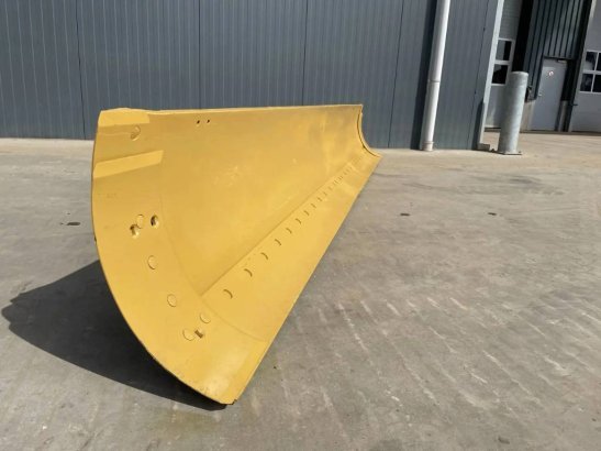 CAT 140K Moldboard 483 2026 1