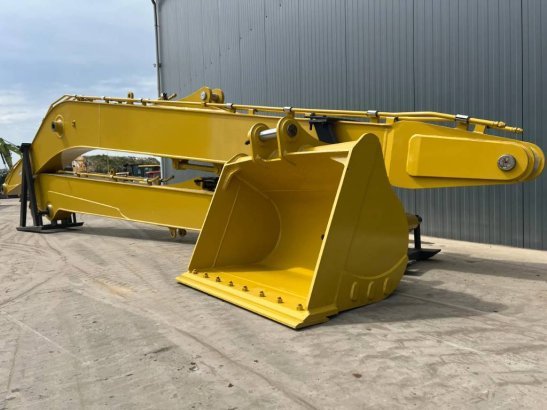 Komatsu PC240 18m set Long Reach Equipment PC240 18m set Long Reach Equipment 2026 1